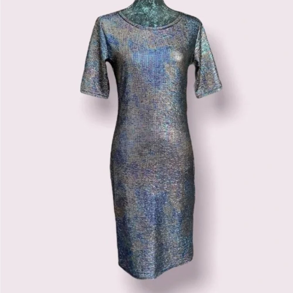 LuLaRoe Julia Elegant Rainbow Oil Slick Mermaid, size Medium